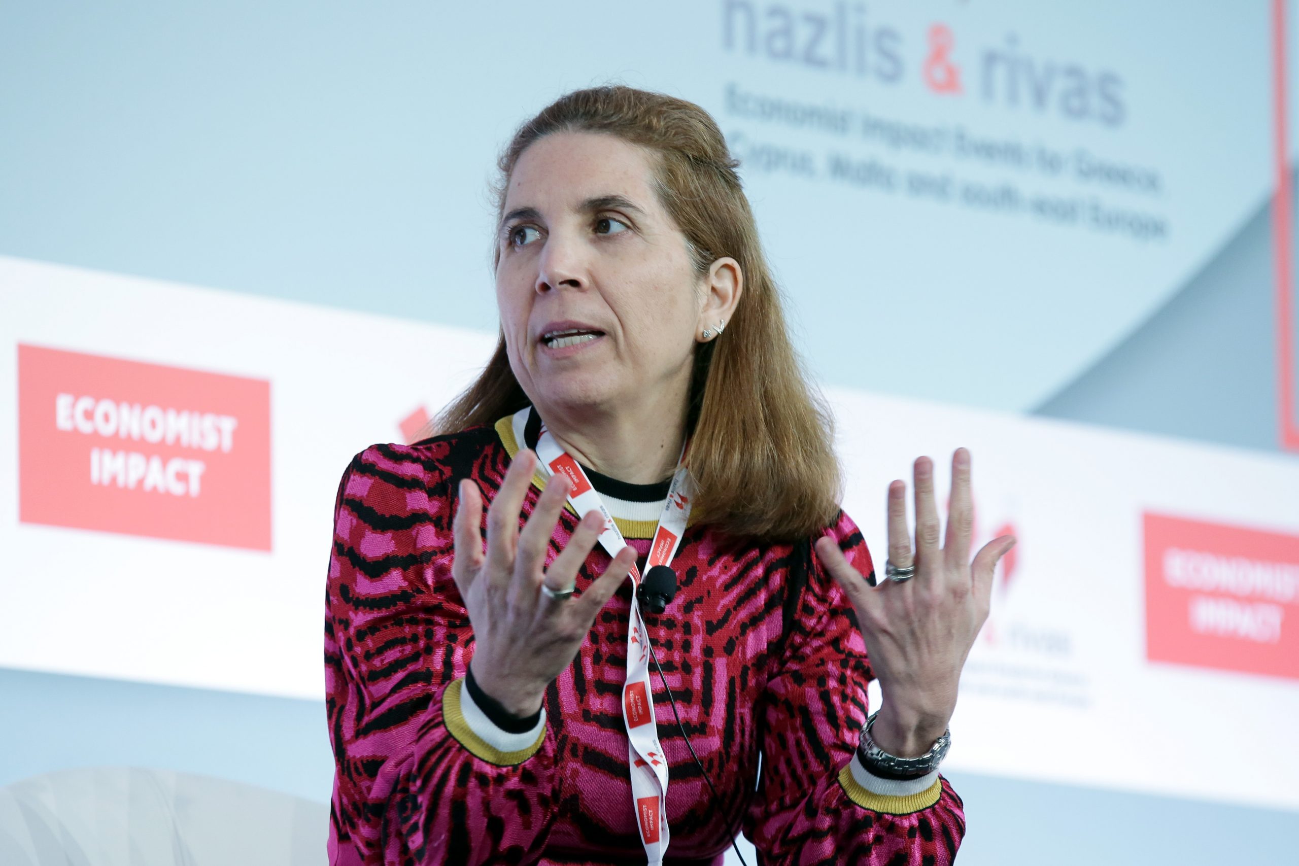 Nuria Oliver (Vodafone): “Ζητούμενο είναι η σύνδεση του ψηφιακού και φυσικού κόσμου – Απαιτείται να γίνουν πολλά γύρω από την ΑΙ”