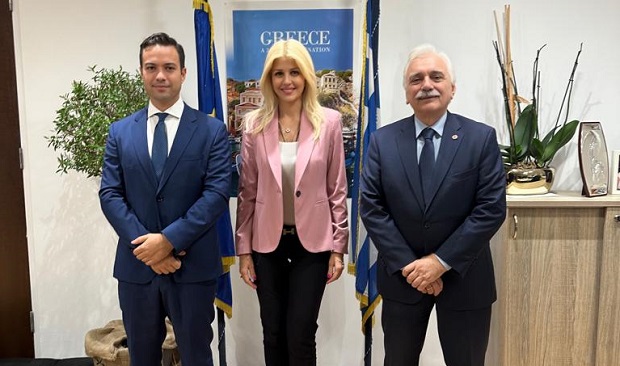 Ο Πρόεδρος του Ελληνικού Ερυθρού Σταυρού συναντήθηκε με την Υφυπουργό Τουρισμού, κα Έλενα Ράπτη