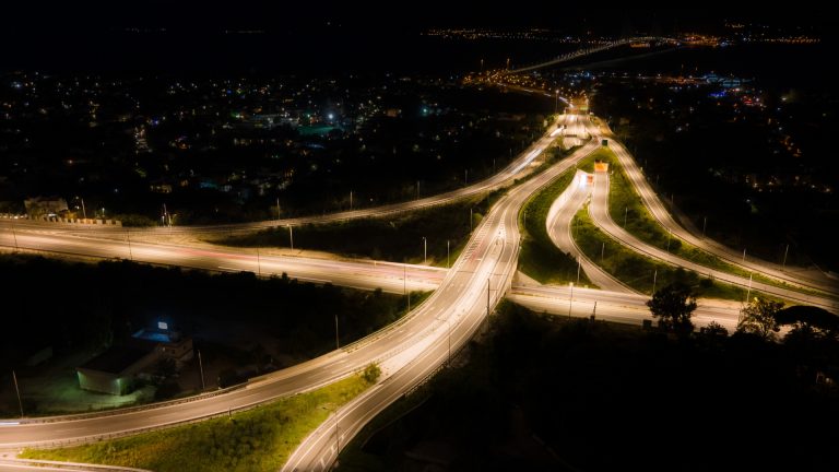ΟΛΥΜΠΙΑ ΟΔΟΣ: «Έξυπνο» σύστημα Προσαρμοστικού Φωτισμού στον αυτοκινητόδρομο Ελευσίνα- Κόρινθος – Πάτρα (ΒΙΝΤΕΟ)