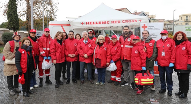 Ο Ελληνικός Ερυθρός Σταυρός ενίσχυσε 180 άστεγους συμπολίτες μας με έκτακτη δράση στο κέντρο της Αθήνας (30/1)