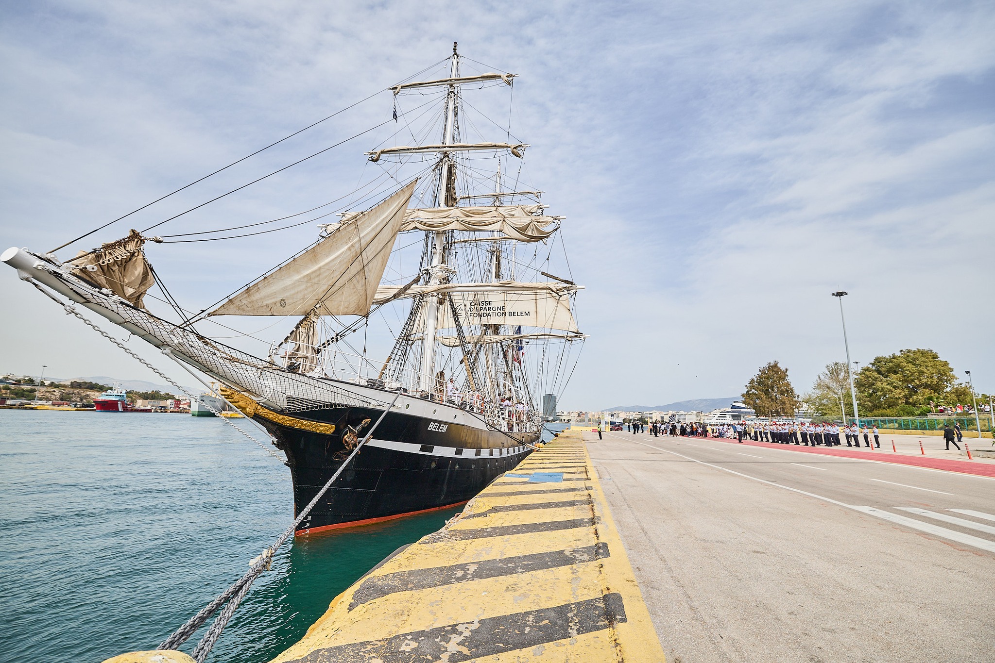 Κατέπλευσε χθες στο λιμάνι του Πειραιά το εμβληματικό Γαλλικό ιστιοφόρο «Belem»