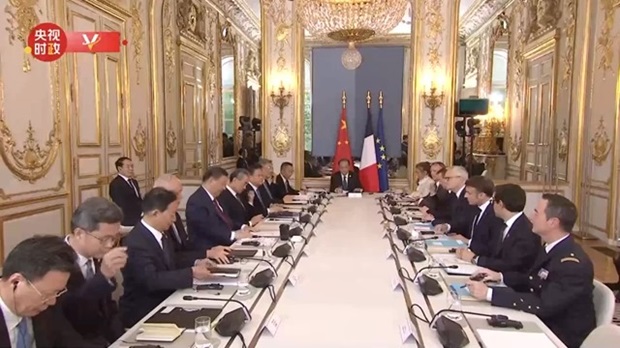 Ο Σι Τζινπίνγκ είχε συνομιλίες με τον Γάλλο Πρόεδρο Μακρόν