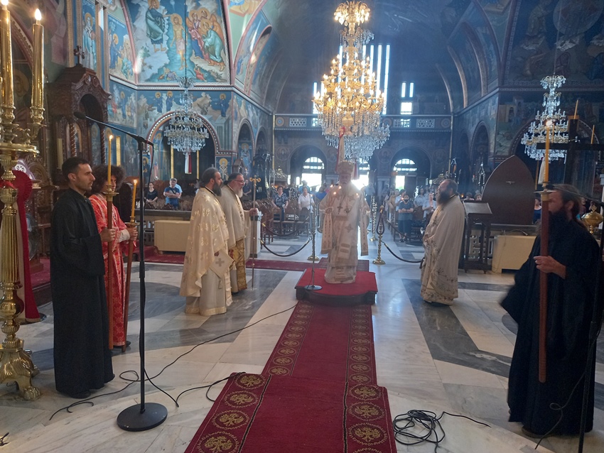 ΑΡΧΙΕΡΑΤΙΚΗ Θ. ΛΕΙΤΟΥΡΓΙΑ ΓΙΑ ΤΗΝ ΑΠΟΔΟΣΗ ΤΗΣ ΕΟΡΤΗΣ ΤΟΥ ΠΑΣΧΑ ΑΠΟ ΤΟΝ ΣΕΒΑΣΜΙΩΤΑΤΟ ΜΗΤΡΟΠΟΛΙΤΗ ΜΑΣ κ. ΔΙΟΝΥΣΙΟ