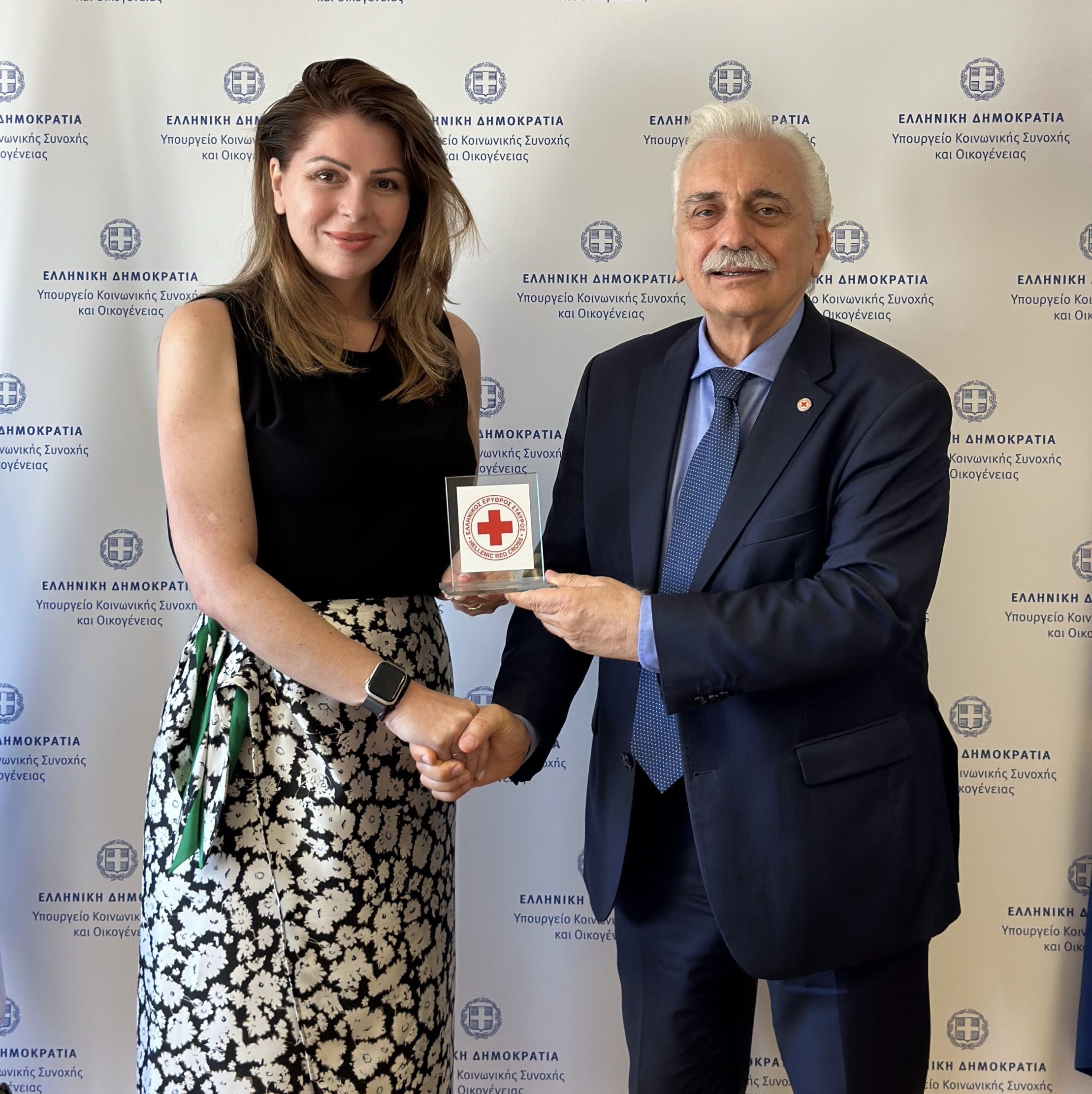 Ο Πρόεδρος του Ελληνικού Ερυθρού Σταυρού συναντήθηκε με την Υφυπουργό Κοινωνικής Συνοχής και Οικογένειας