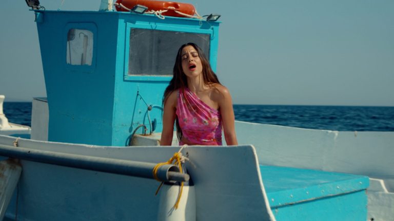 Μαρίνα Σάττι: Το νέο βίντεο «Αχ, Θάλασσα» ρίχνει φως σε μια «ξεχασμένη» τραγωδία