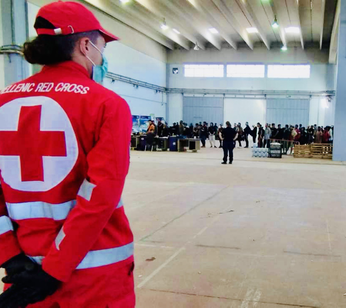 Ο Ελληνικός Ερυθρός Σταυρός στο πλευρό των 284 μεταναστών στην Αγυιά Χανιών