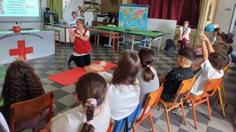 Ο Ελληνικός Ερυθρός Σταυρός   μαζί με την Ομάδα Αιγαίου στην Κάσο