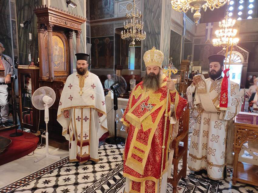 Ο ΣΕΒΑΣΜΙΩΤΑΤΟΣ ΜΗΤΡΟΠΟΛΙΤΗΣ ΚΑΛΑΒΡΥΤΩΝ & ΑΙΓΙΑΛΕΙΑΣ κ. ΙΕΡΩΝΥΜΟΣ ΣΤΗΝ Ι. ΜΗΤΡΟΠΟΛΗ ΜΑΣ ΚΑΙ Ο ΘΕΟΦΙΛΕΣΤΑΤΟΣ ΕΠΙΣΚΟΠΟΣ ΚΕΓΧΡΕΩΝ κ. ΑΓΑΠΙΟΣ ΣΤΟ ΞΥΛΟΚΑΣΤΡΟ