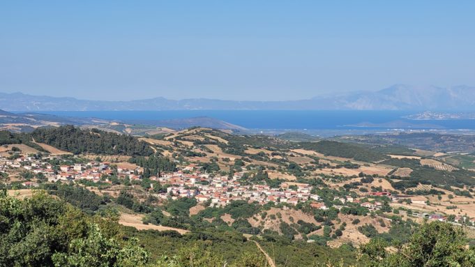 ΚΥΡΙΑΚΗ ΣΤΟ ΧΩΡΙΟ ΞΑΝΑ: Ζέλι Λοκρίδας