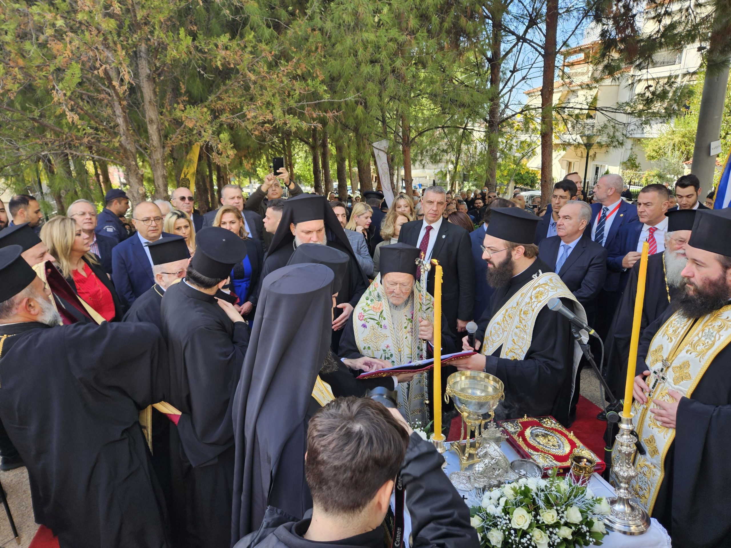 Με την ευλογία του Οικουμενικού Πατριάρχη η θεμελίωση του νέου ναού στα Ηπειρώτικα του Δήμου Ηρακλείου Αττικής