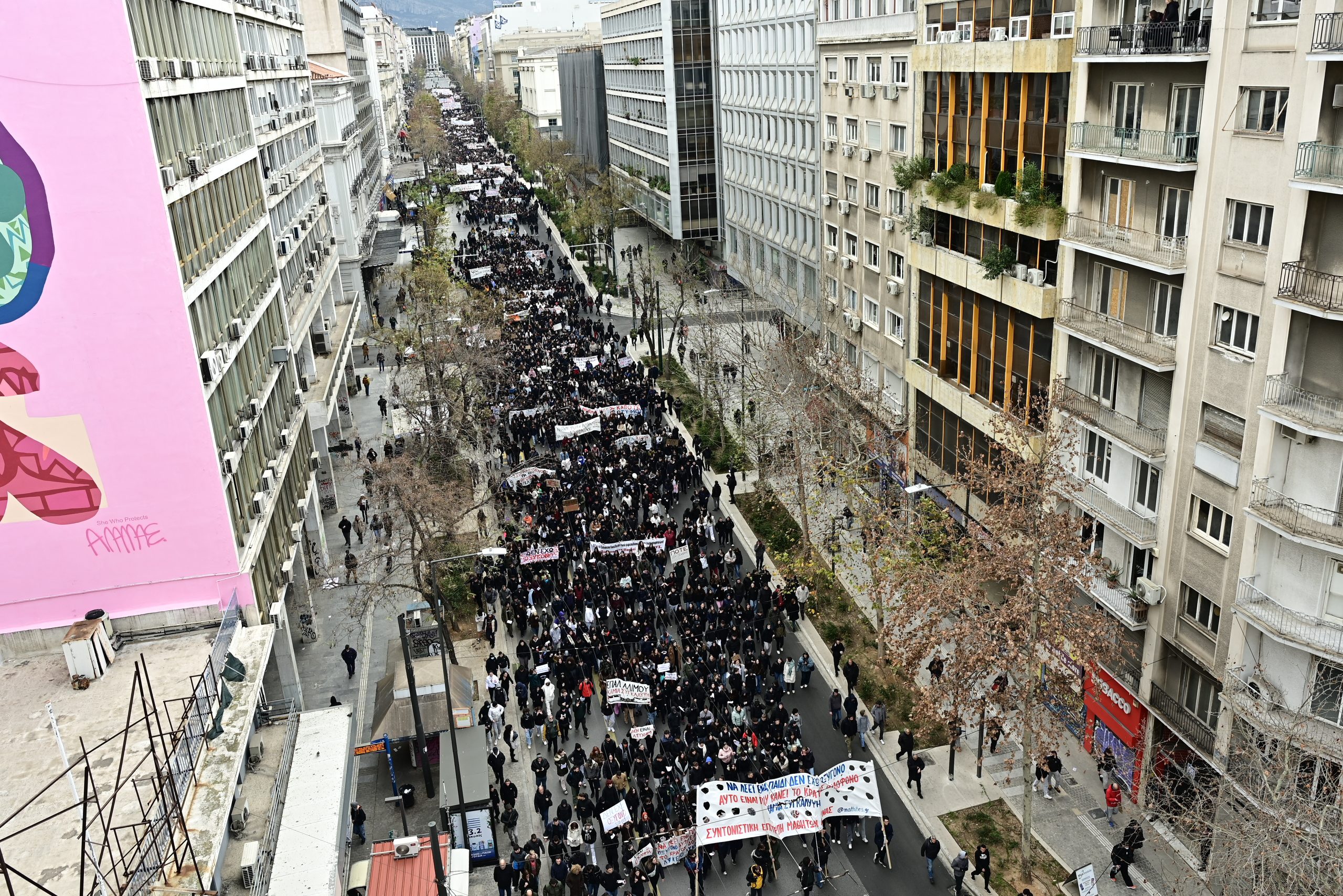 Μαζικά τα συλλαλητήρια των μαθητών για τα Τέμπη